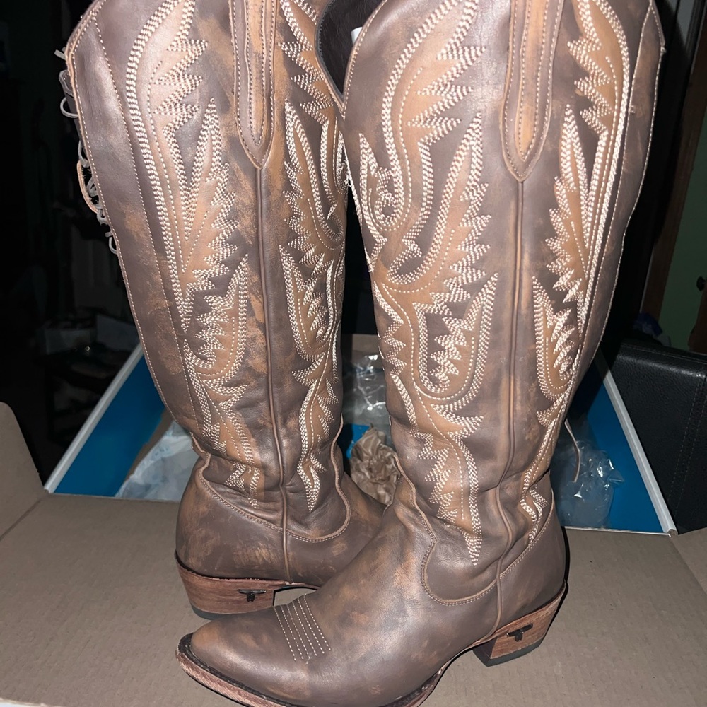 Lane (Monica) Knee-high Corset Boots - Picture 4 of 4